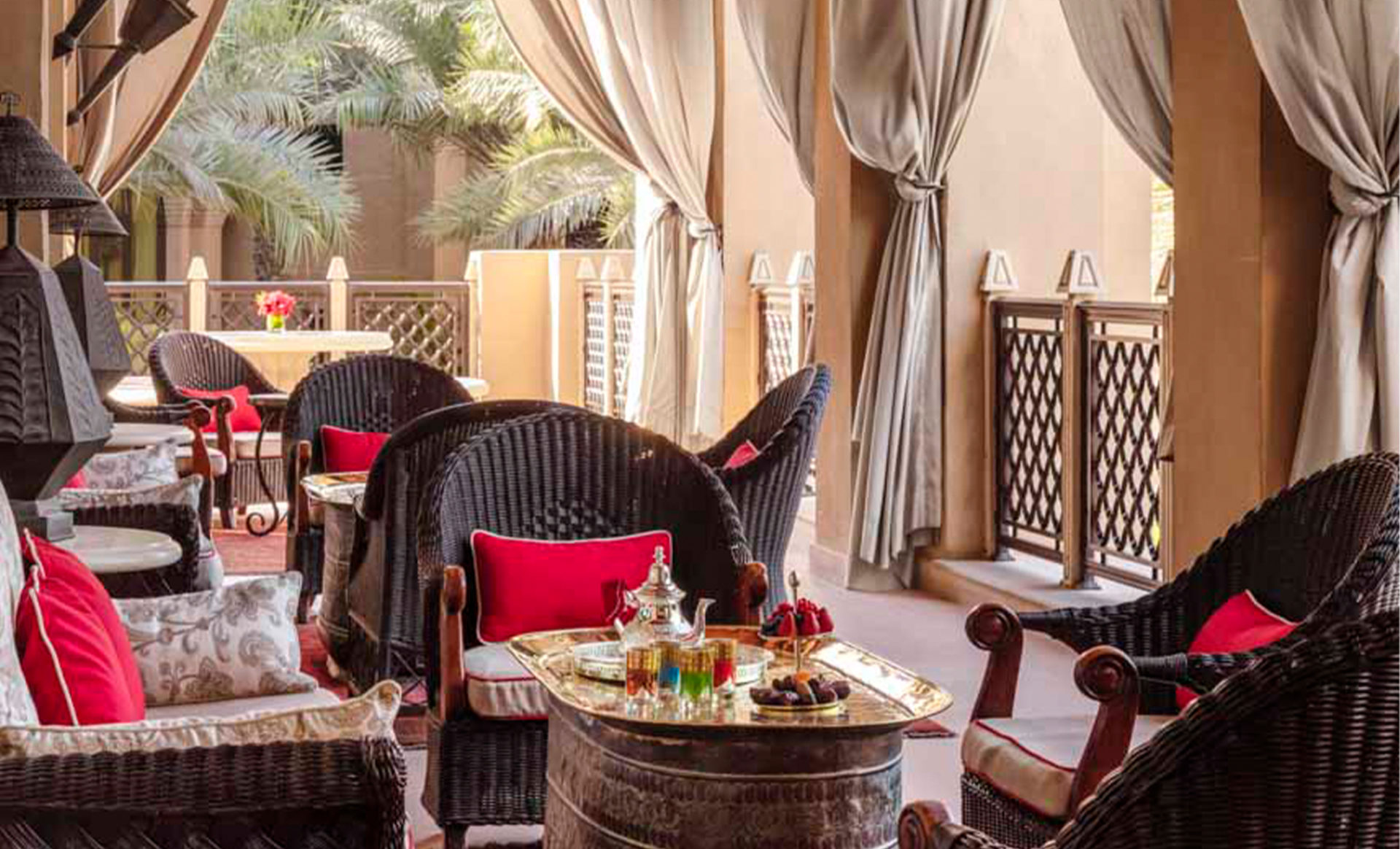 Arabian-Court-one-and-only--Dubai-outdoor-dining