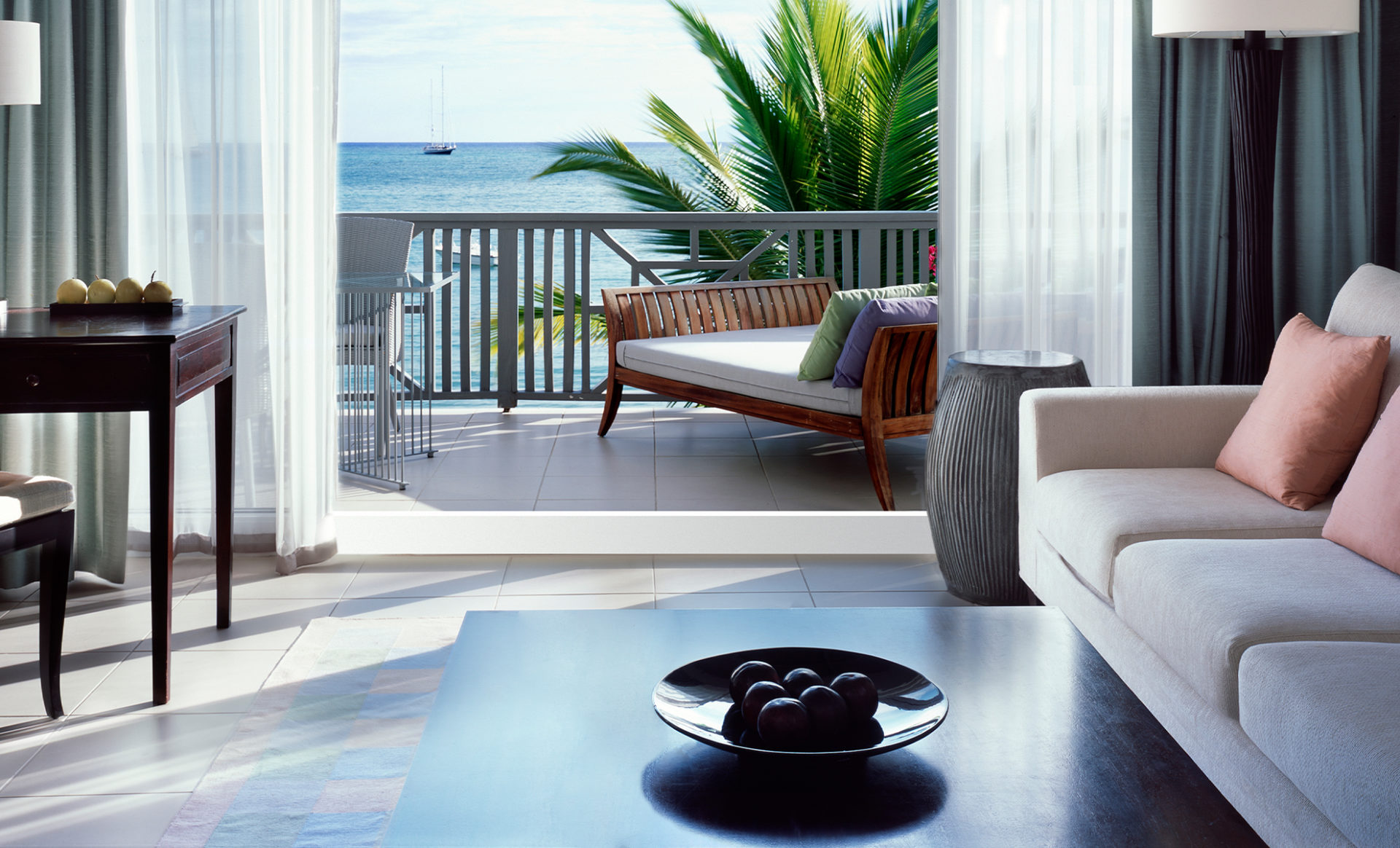 Carlsle-Bay--Antigua-Livingroom