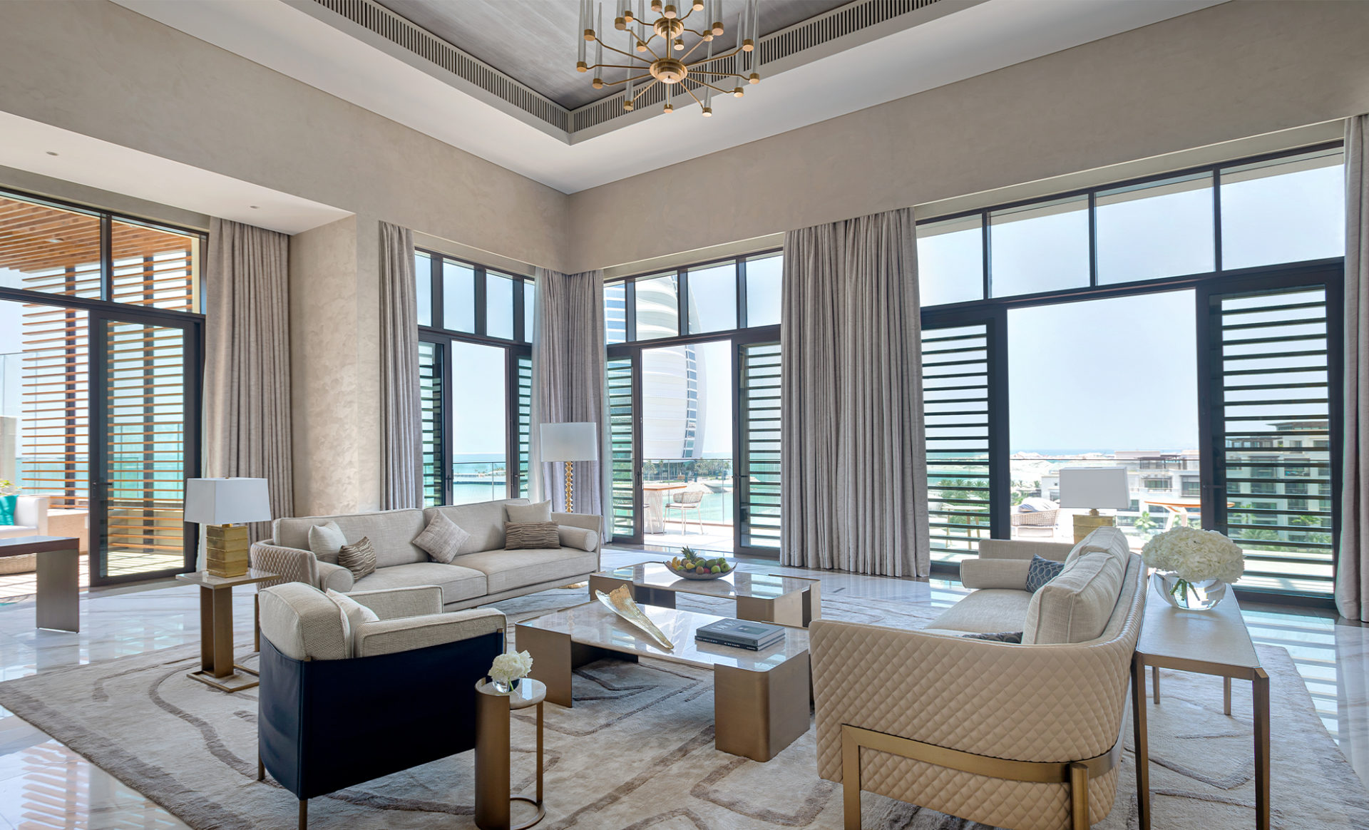 JUMEIRAH-AL-NASSEM--Dubai-Royal-Penthouse-Suit-living-room-2