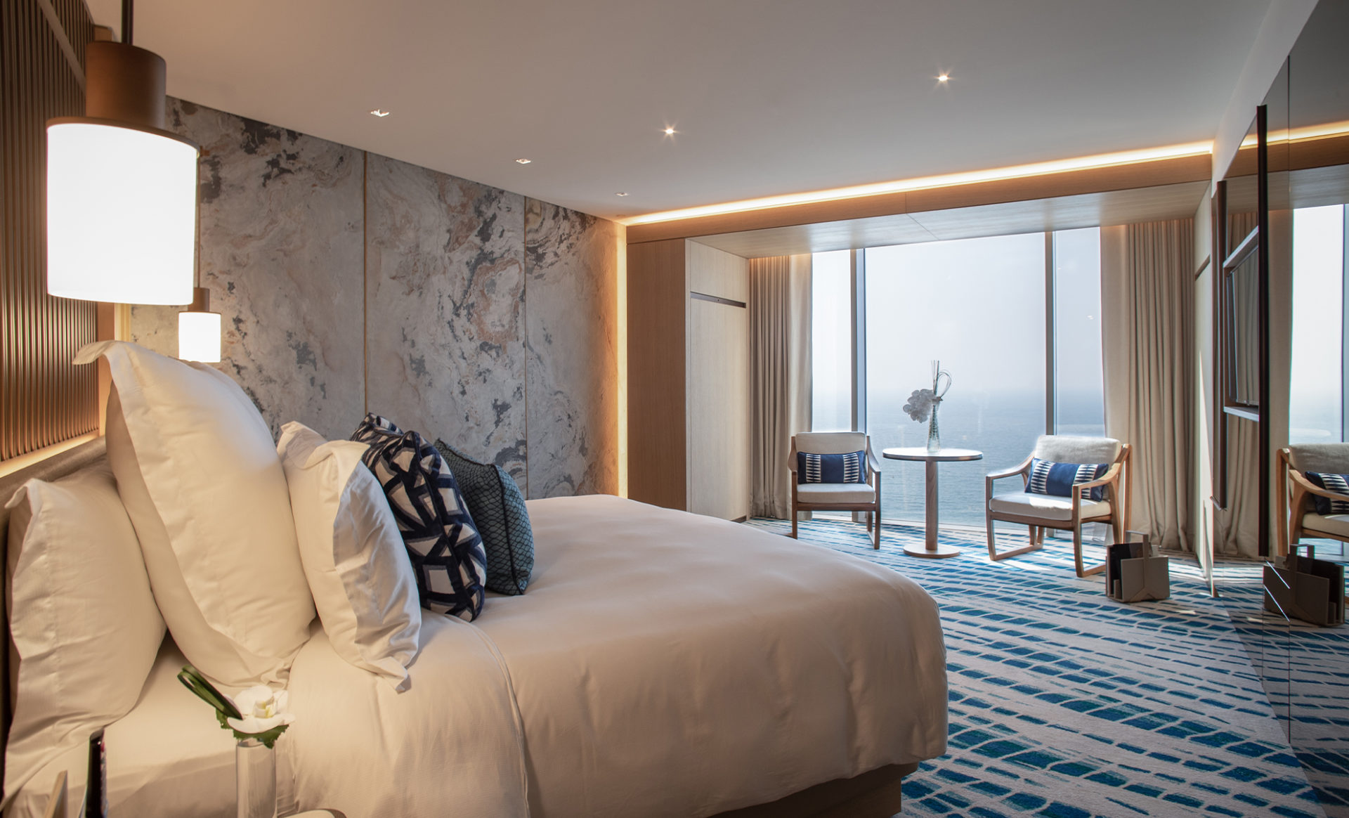 JUMEIRAH-BEACH-HOTEL--Dubai-Ocean-Deluxe-Room
