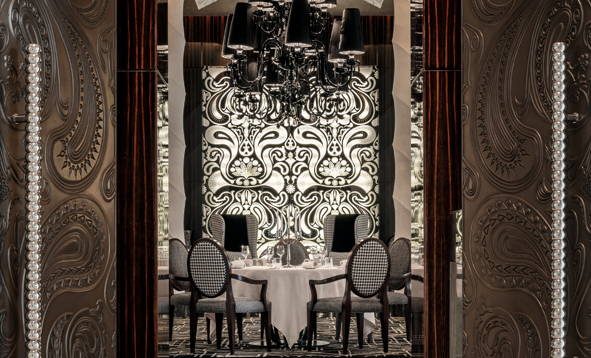 ONE&ONLY-THE-PALM--Dubai-dining-room