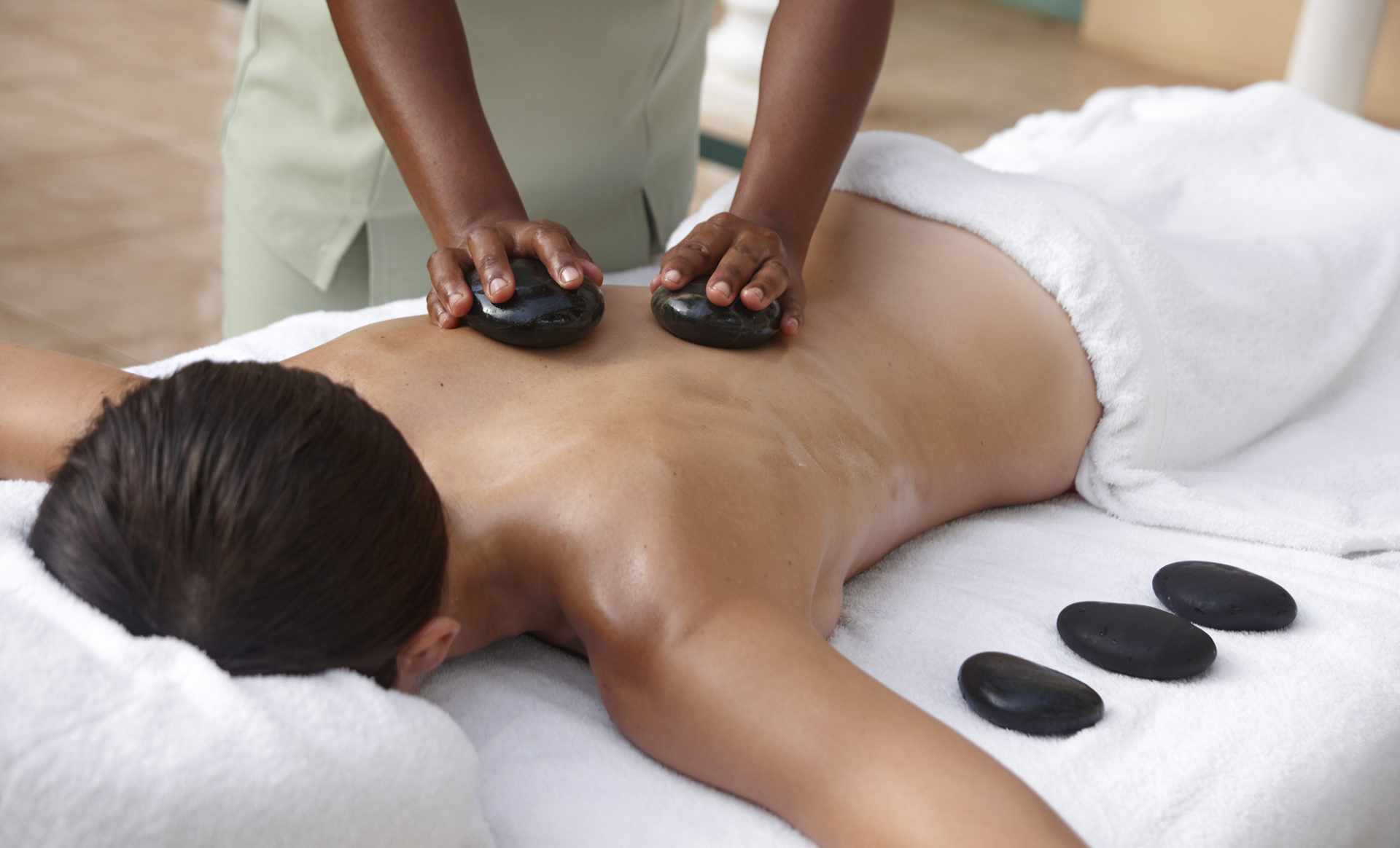 Bodyholiday-St-Lucia-Stone-Massage