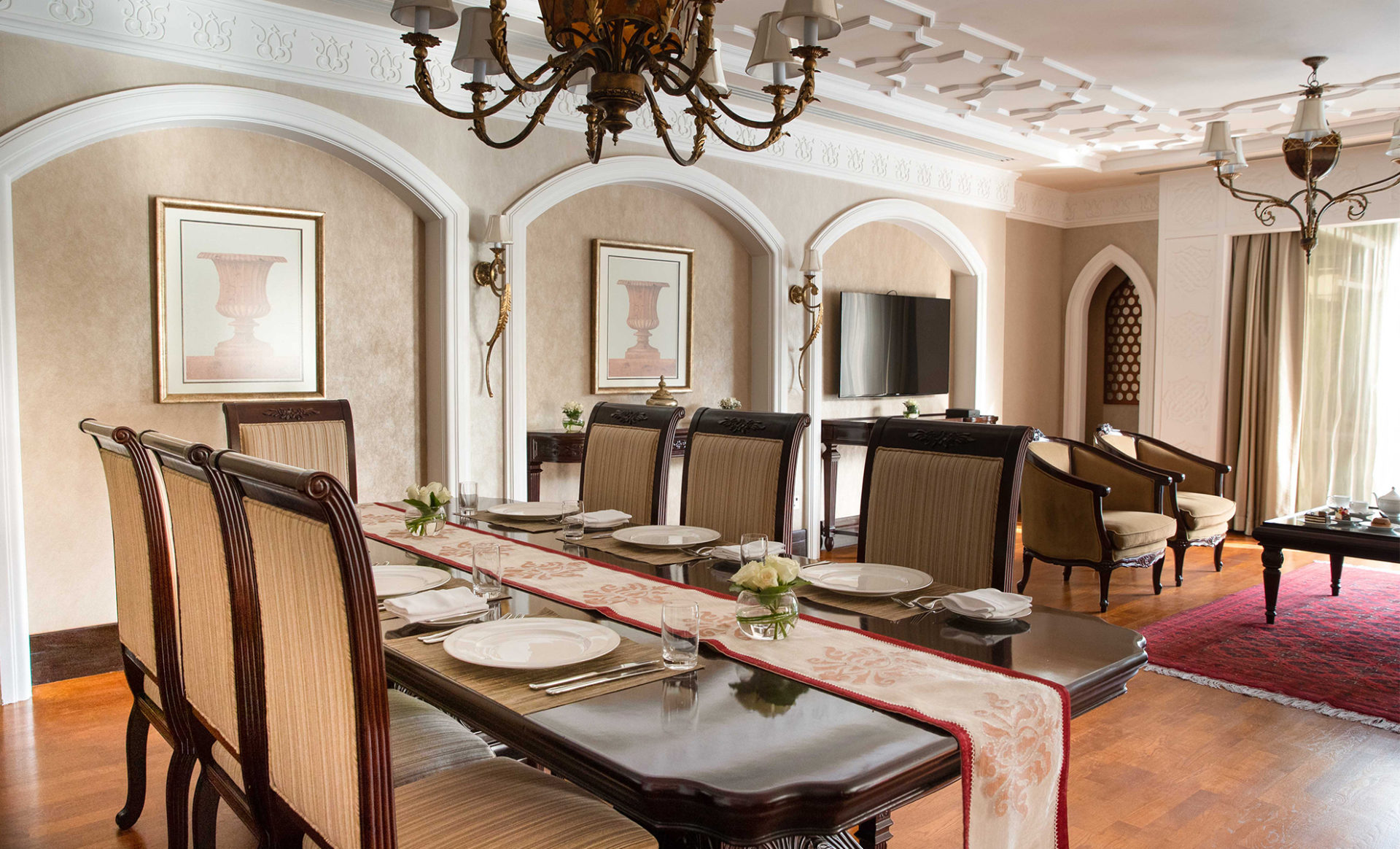 Jumeirah-Zabeel-Saray-dubai--diningroom3
