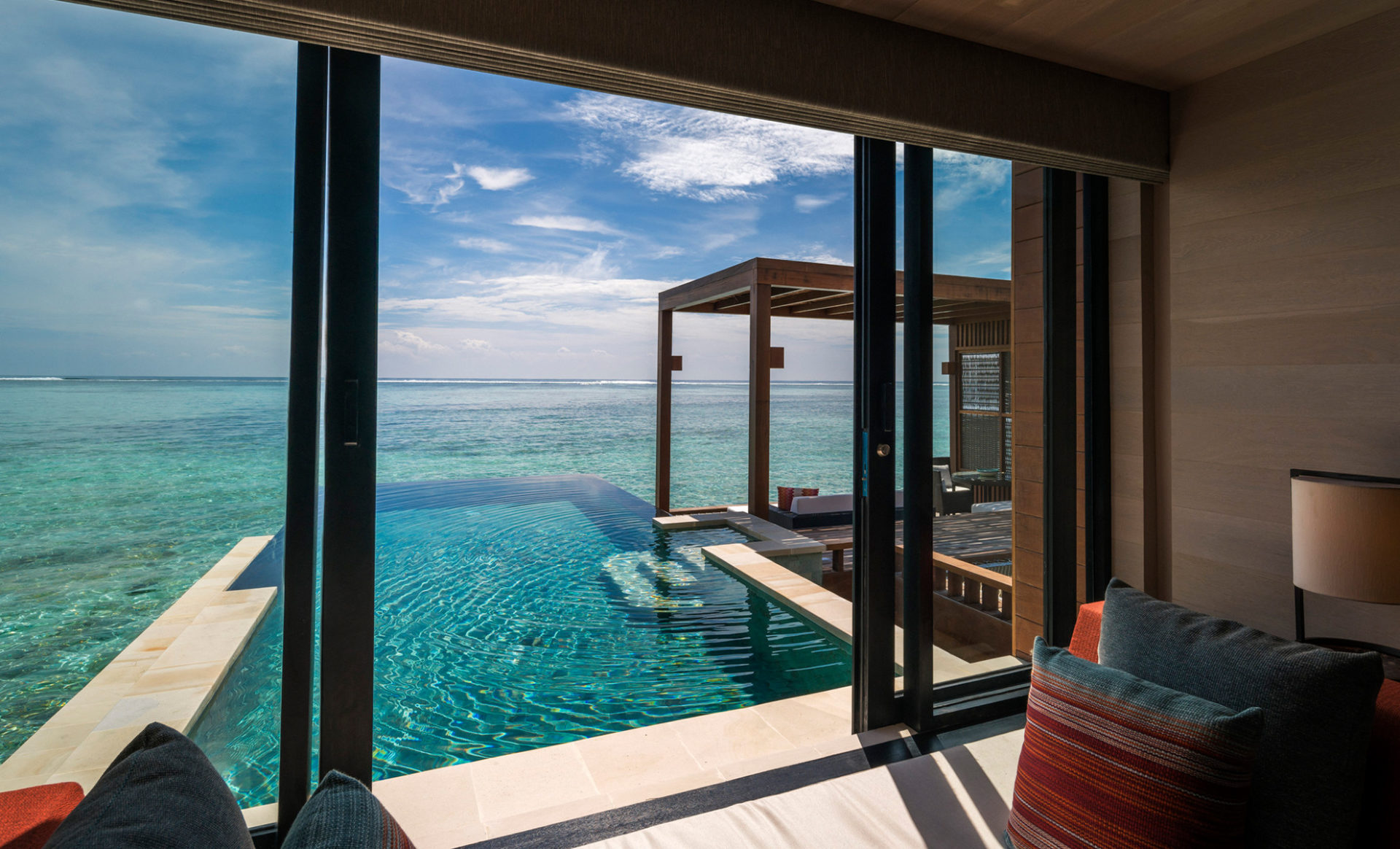 FOUR-SEASONS-KUDA-maldives-pool-view