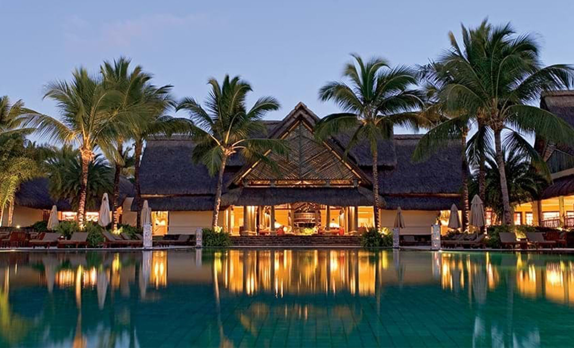 CONSTANCE-PRINCE-MAURICE--MAURITIUS--outdoor-view-of-hotel