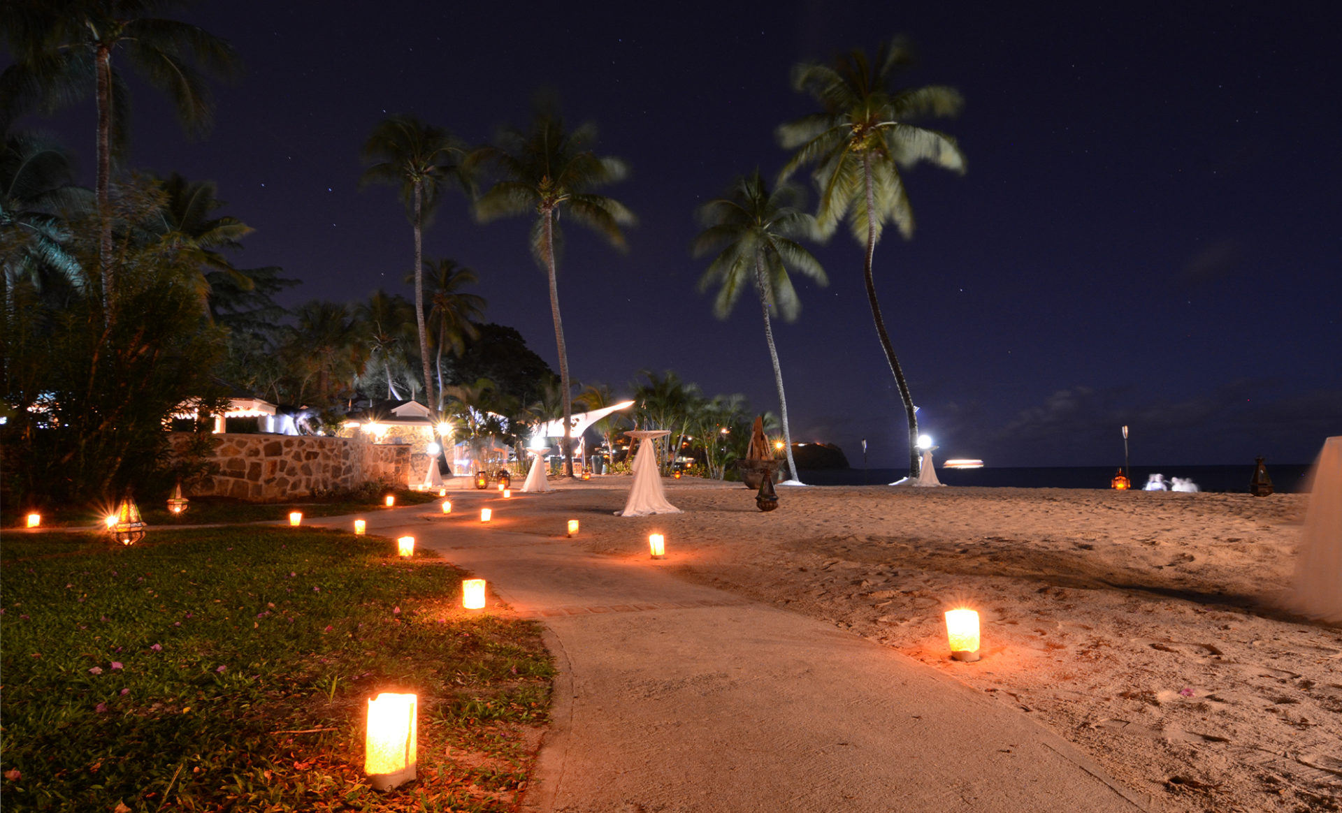 RENDEZVOUS--St-Lucia-beach-night
