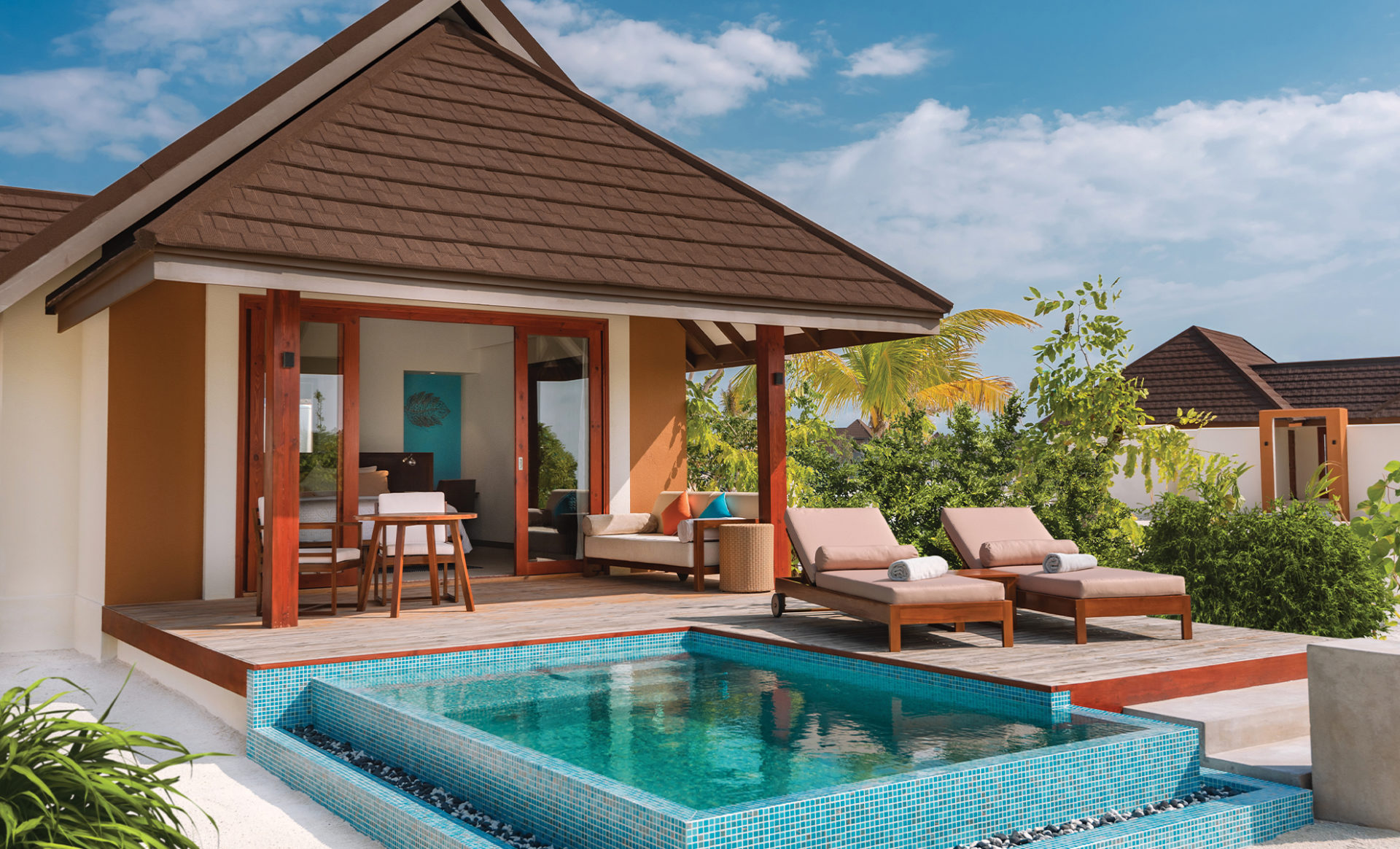 VARU-by-ATMOSPHERE--Maldives-villa-with-pool